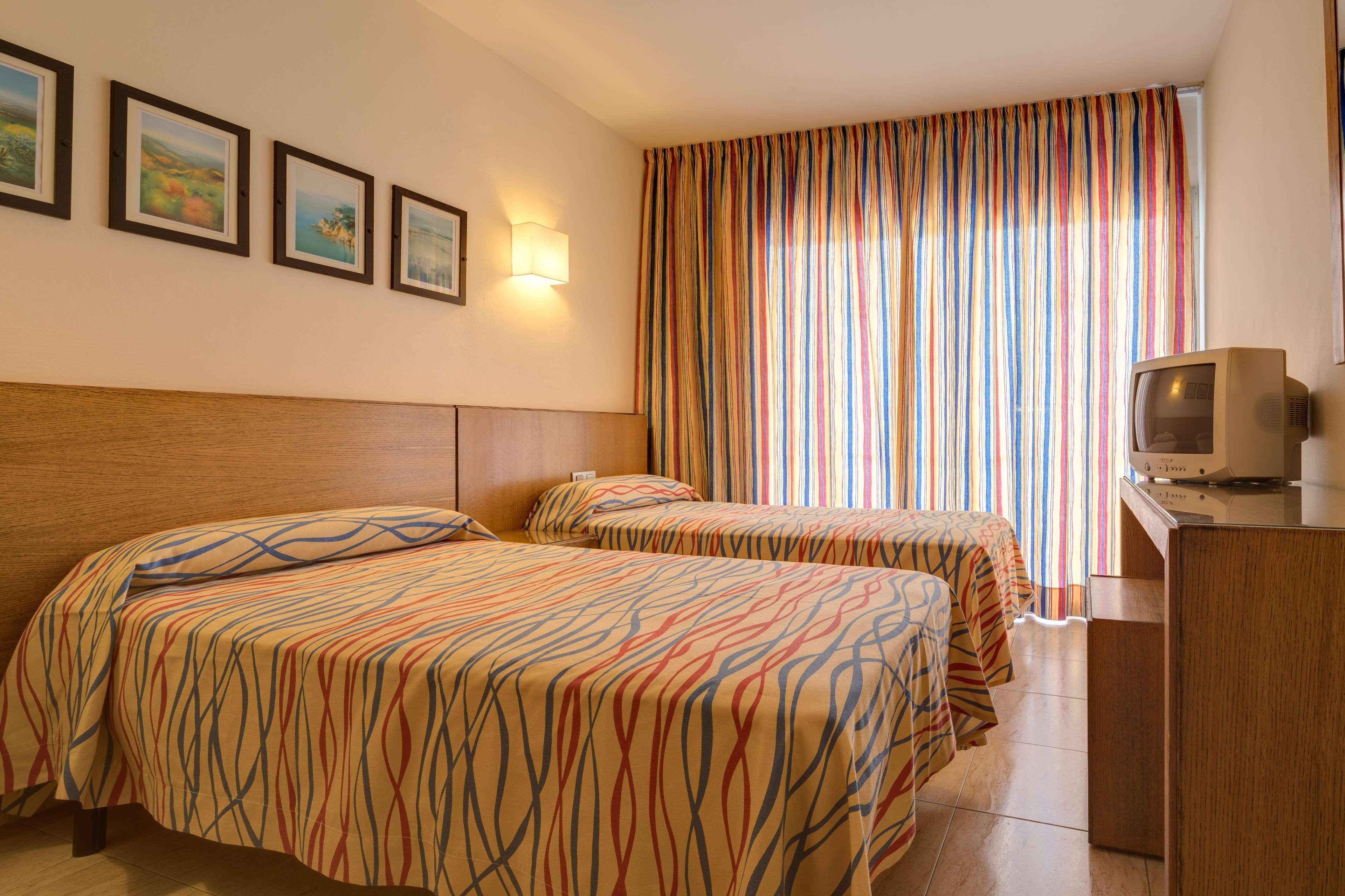 Htop Palm Beach & Spa #Htopenjoy Lloret de Mar Bagian luar foto